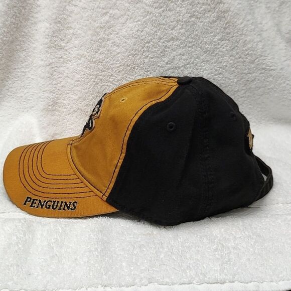 CCM Pittsburgh Penguins Sliderback Destructed Hat - New - Picture 3 of 9